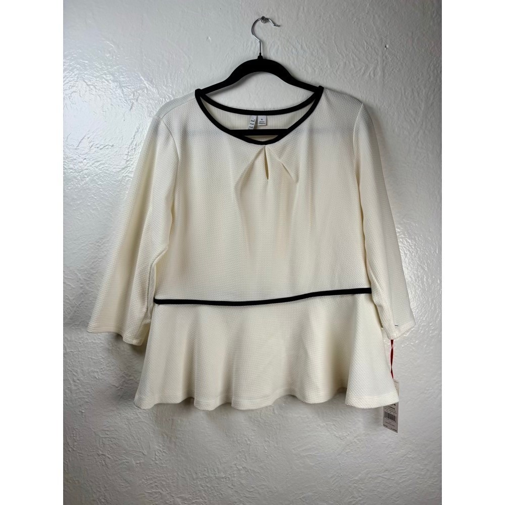 NEW ELLE Peplum Top Womens XL White Career Office Siren Coquette Holiday Elegant
